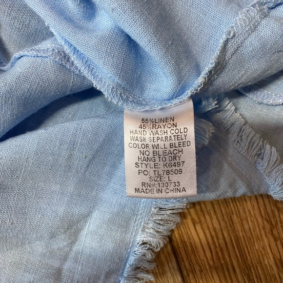 light blue Umgee button-down top with short sleeves and a frayed hem - Picture 7 of 7